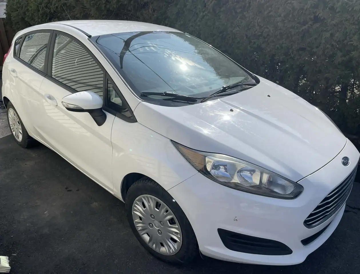 Ford Fiesta снимка Ford Fiesta