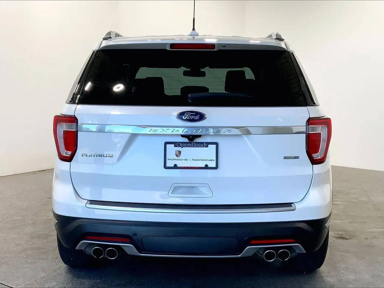 Ford Explorer photo Ford Explorer