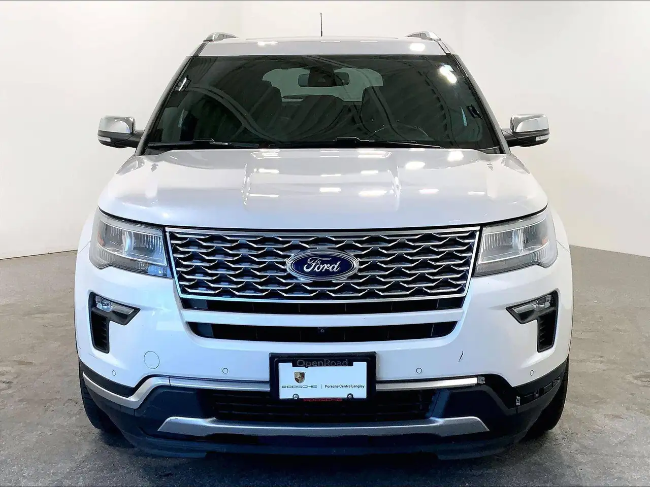 Ford Explorer photo Ford Explorer
