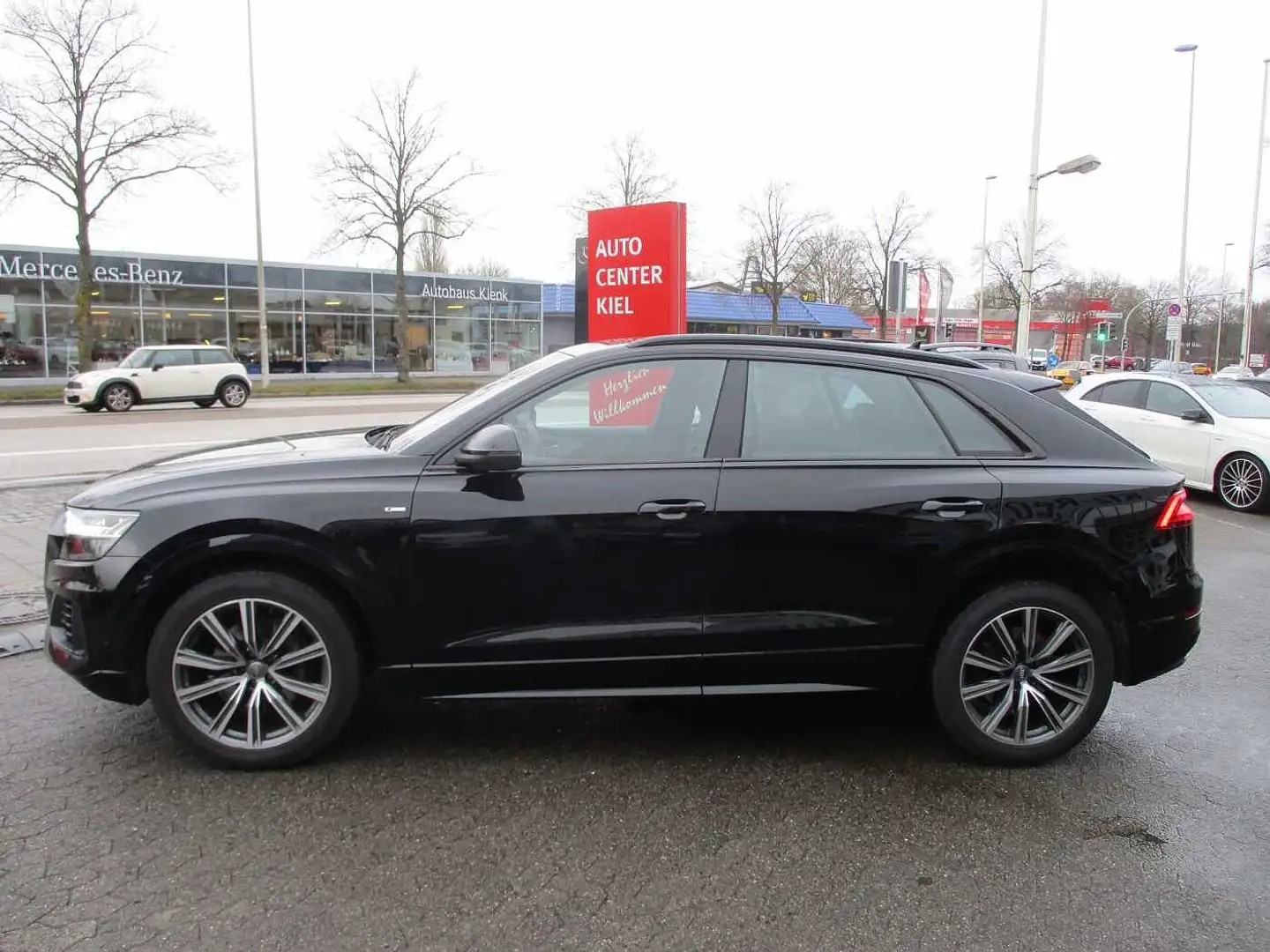 Audi Q8 Diesel 50 TDI quattro S-Line Schwarz - 2