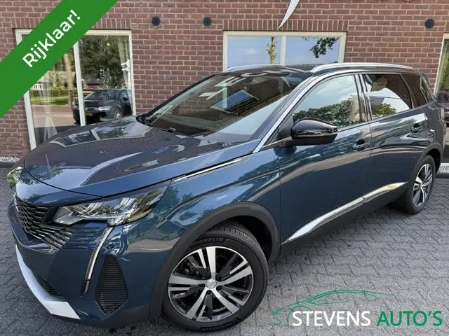 2021 Peugeot 5008 in Blue for sale