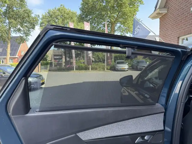 Peugeot 5008 view 6