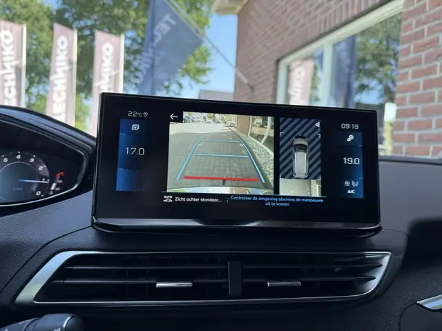 Peugeot 5008 view 23