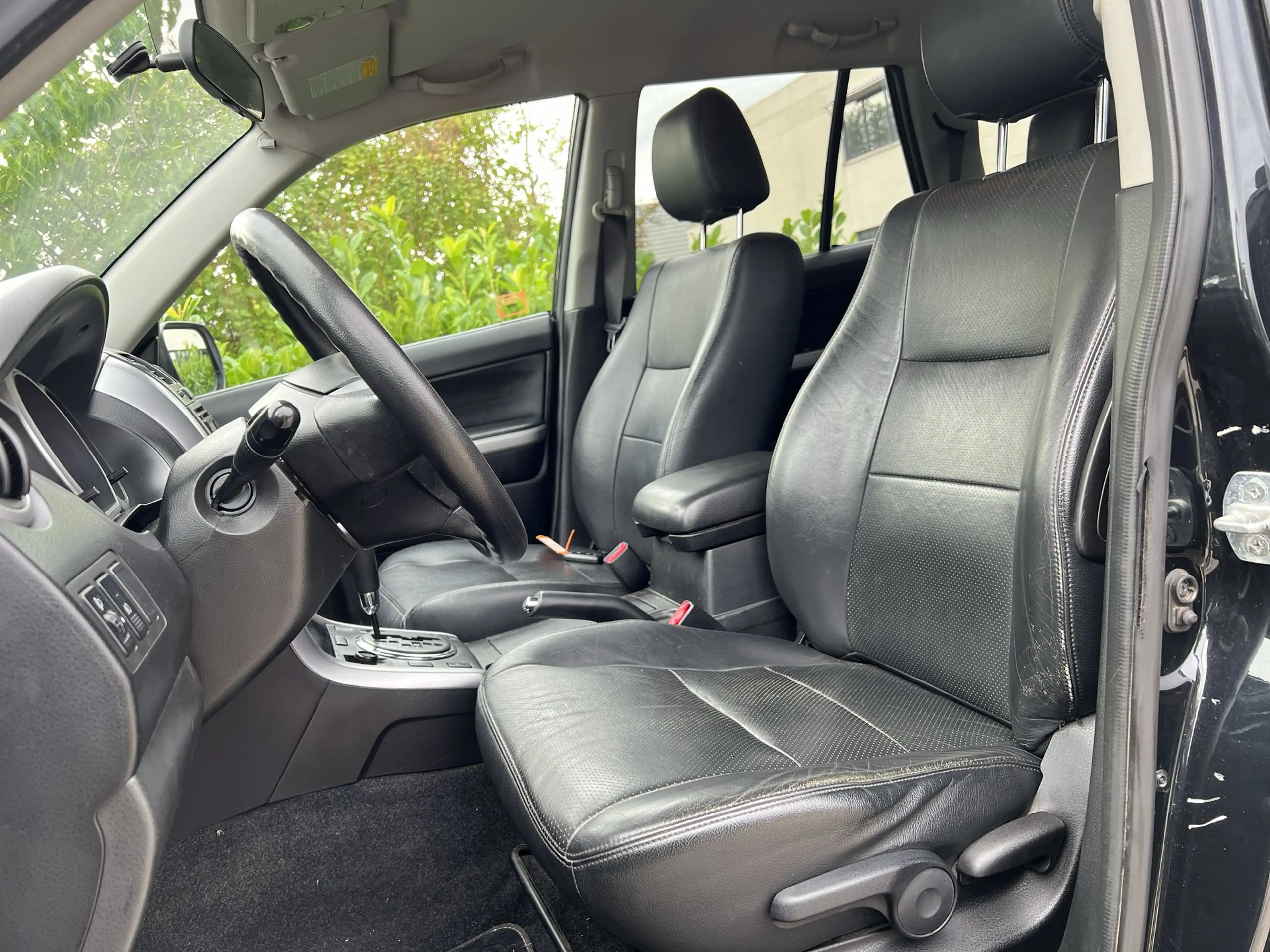Suzuki Grand Vitara 2.4 Exclusive |4WD|AUTOMAAT|CLIMA|LEDER|LM VELGEN| — photo 3