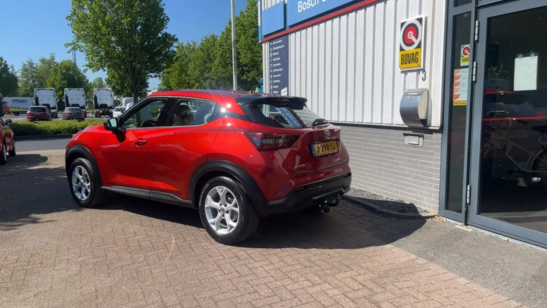 Nissan Juke 1.0 DIG-T Acenta ,cruise, trekhaak, led, audio Rouge - 2
