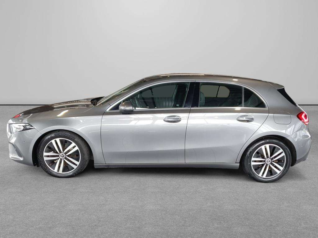Mercedes-Benz A 220