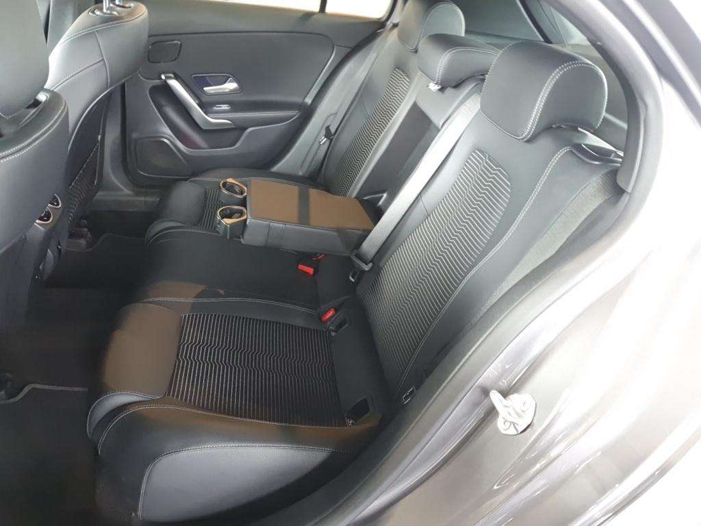 Mercedes-Benz A 220