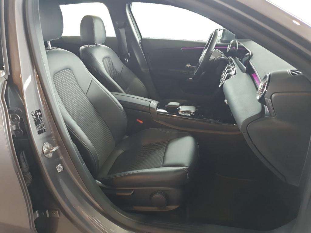 Mercedes-Benz A 220