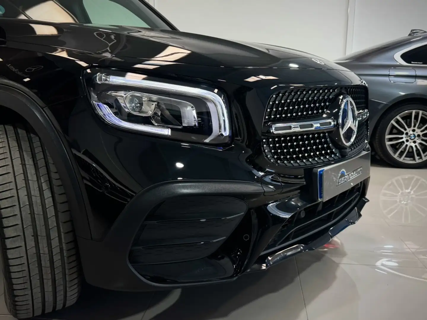 Mercedes-Benz GLB 200 200d 4Matic 8G-DCT Negro - 2