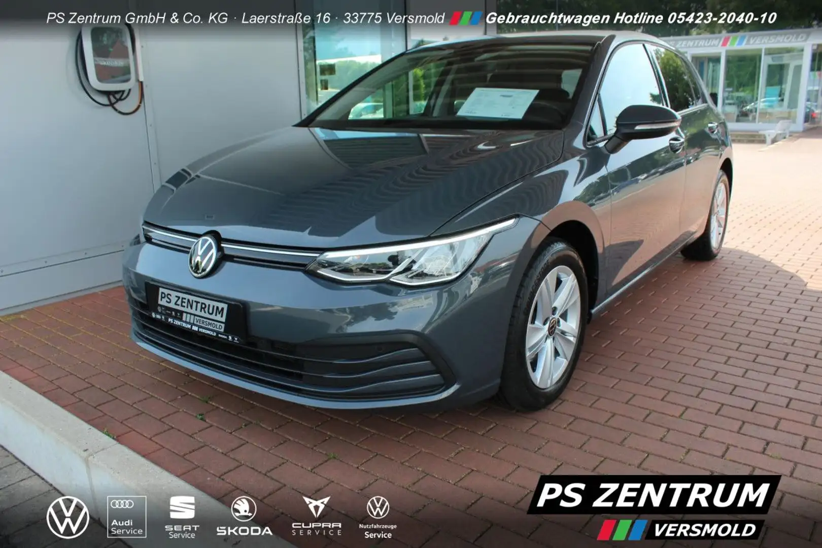 Volkswagen Golf VIII 1.0 TSI Life CAM NAVI AMBIENTE Bluetooth Gris - 1