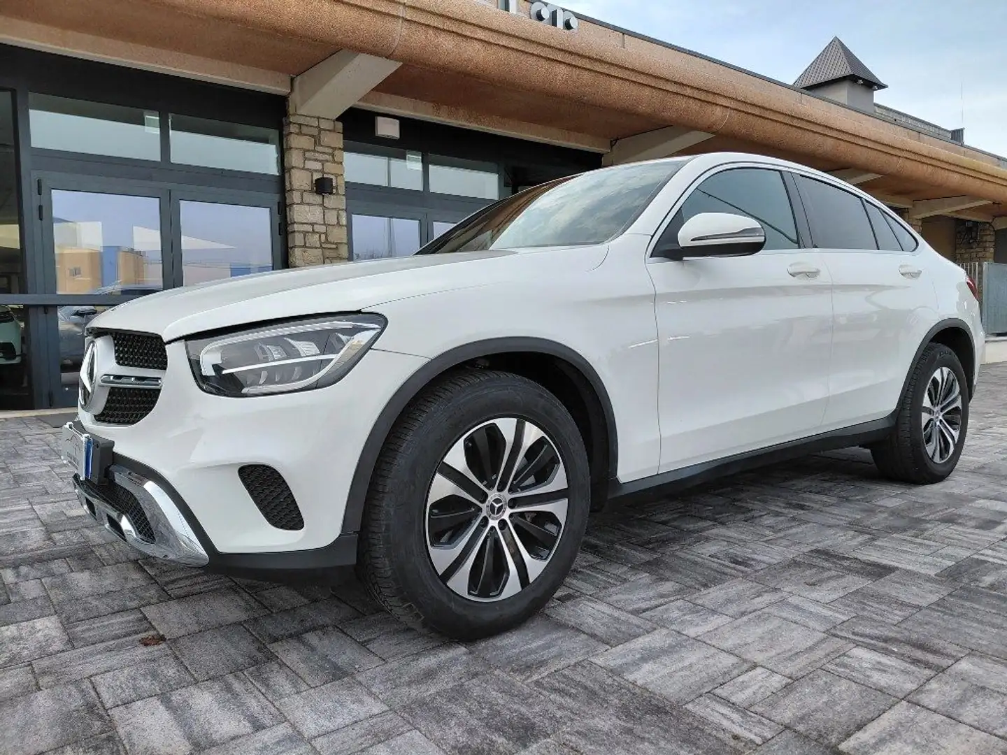 Mercedes-Benz GLC 220 d 4Matic Coupé Sport Unico Proprietario km 76000 Blanc - 1