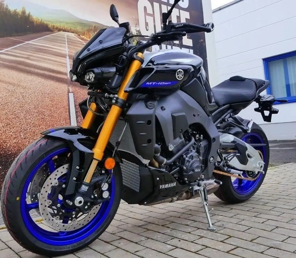 Yamaha MT-10 Blue - 1