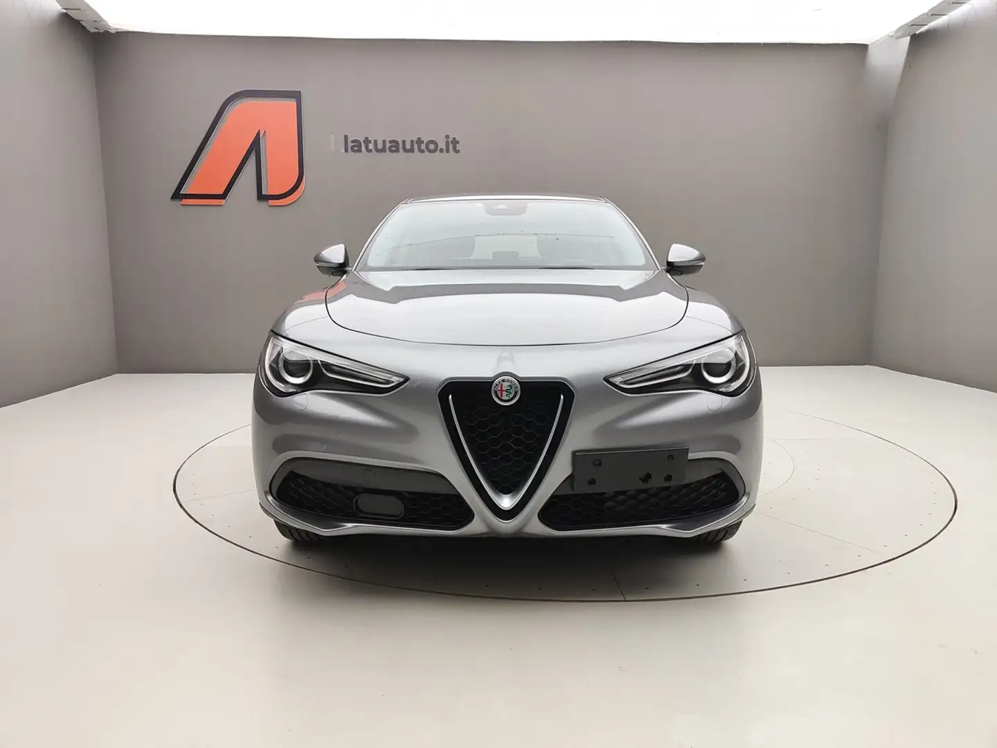 Alfa Romeo Stelvio 2.2 TD 160CV SUPER Grigio - 2
