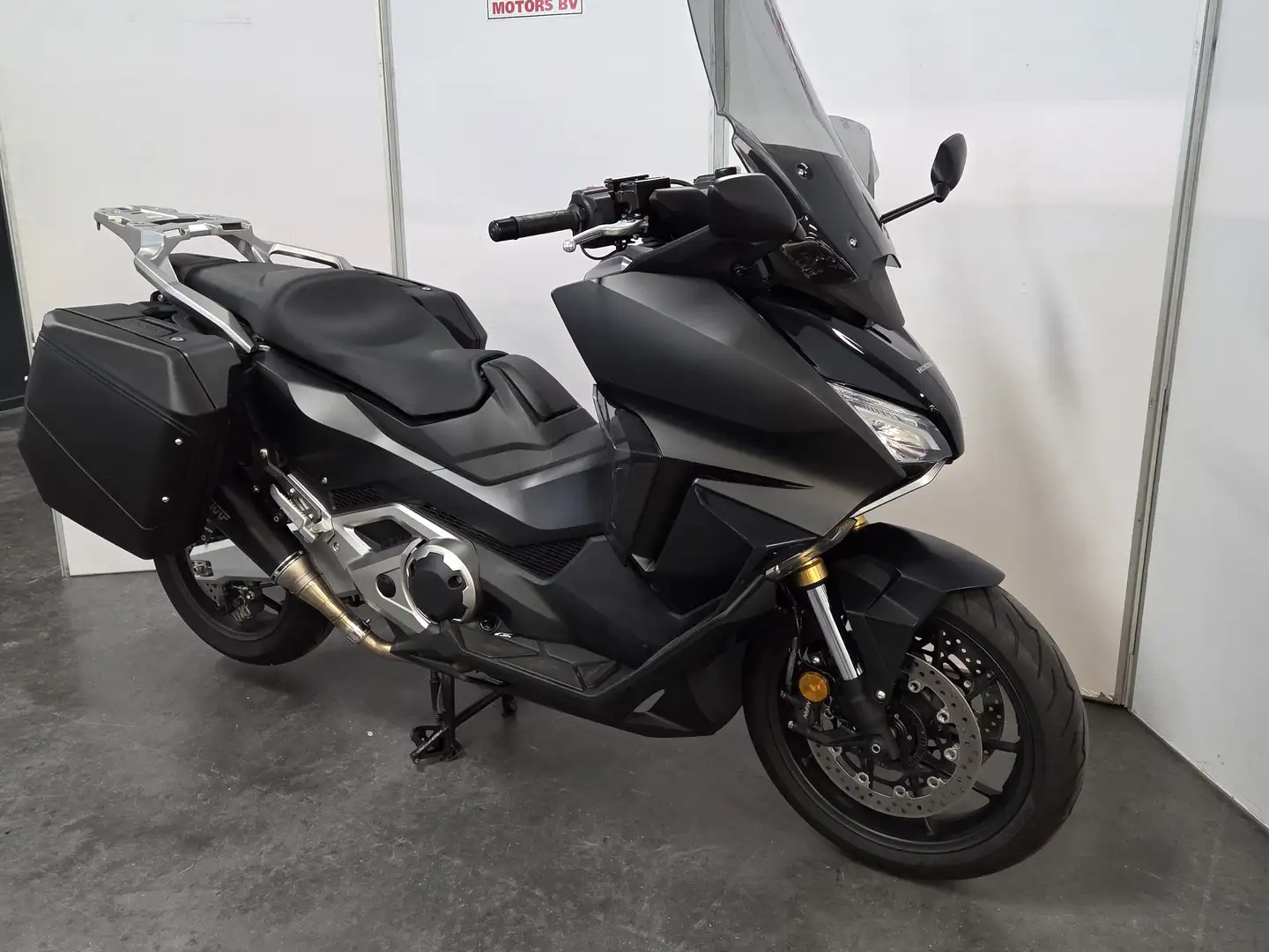 Honda Forza 750 NNS ABS Zwart - 2