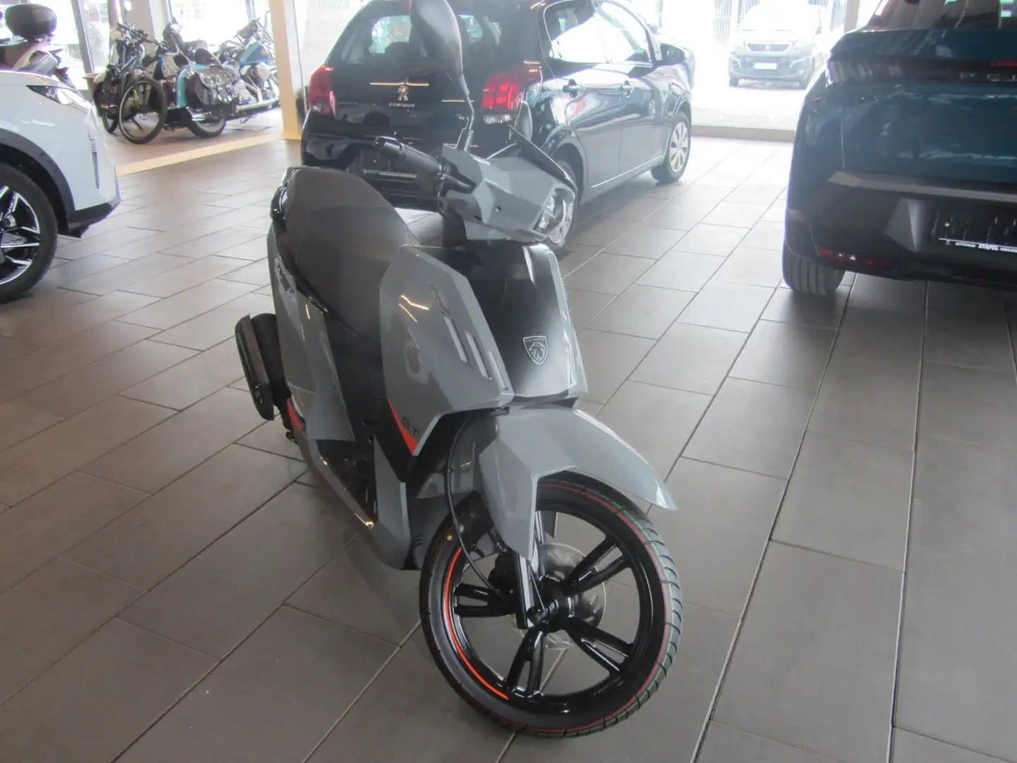 Peugeot Tweet 50 GT Gri - 1