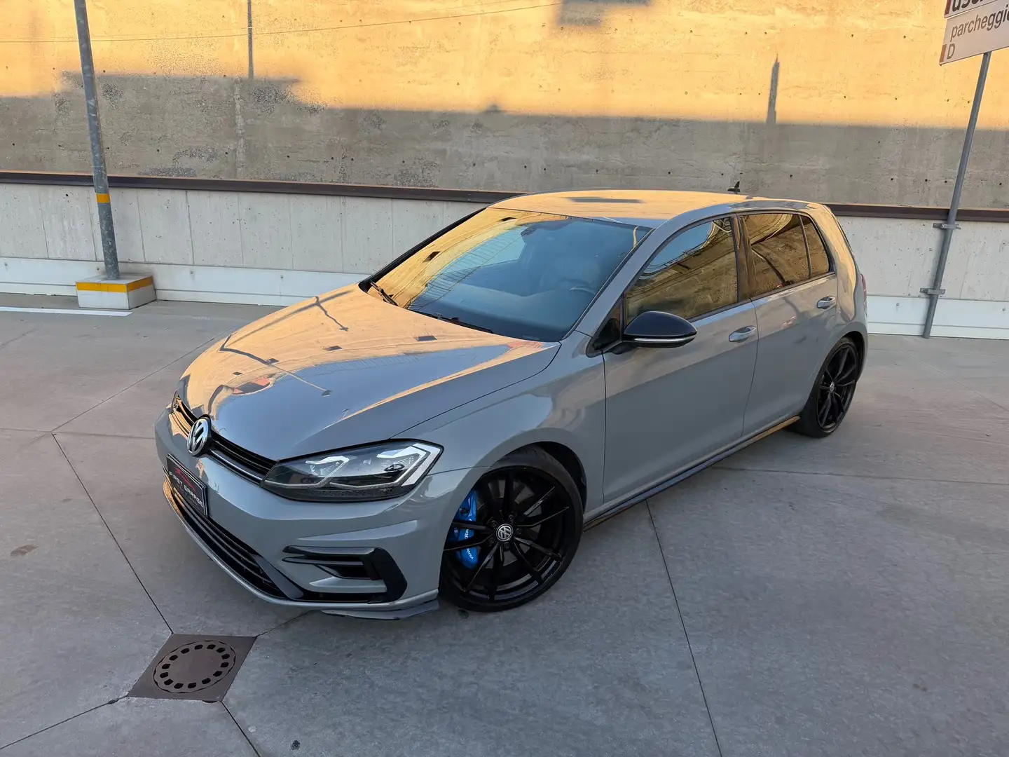 Volkswagen Golf 2.0 tsi R 4motion BIG BRAKE-NARDO'-PELLE Grigio - 1