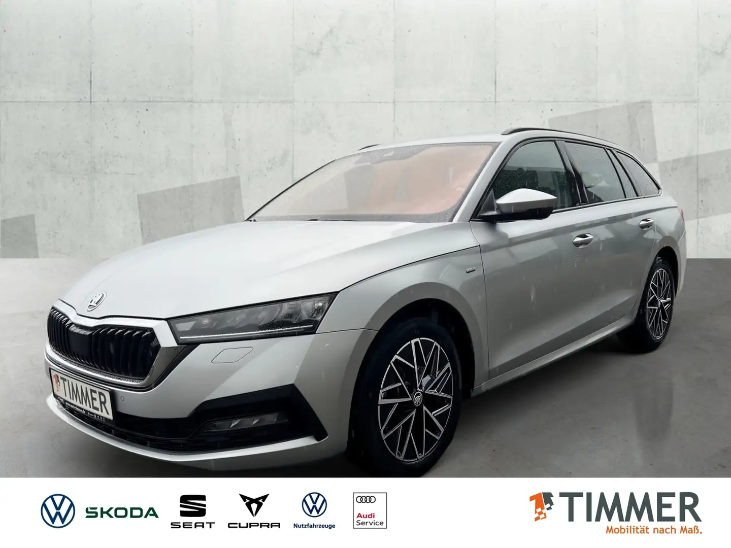 Skoda Octavia Combi 2.0 TDI DSG CLEVER *AHK *STHZG *ACC *RKAM * Silber - 1