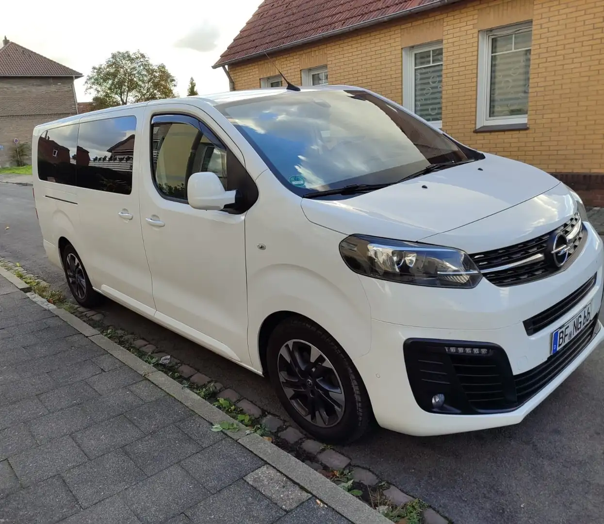 Opel Zafira Life Tourer L (L3) Alb - 1