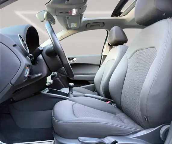 Audi A1 view 13