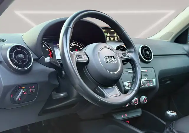 Audi A1 view 10