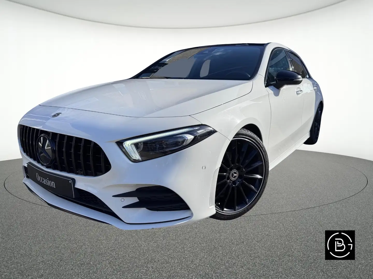 Mercedes-Benz A 200 200d AMG Line - Pack Night CarPlay - Ambient Light Blanc - 1