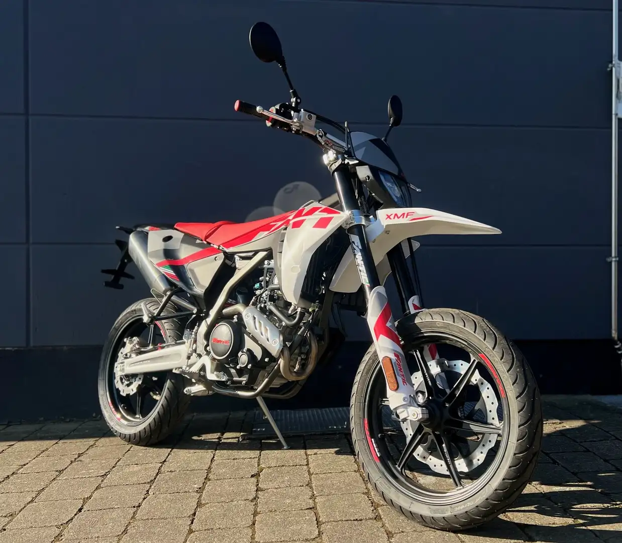 Fantic Modell 2025!!! Euro 5+ und ABS!!! Bianco - 2