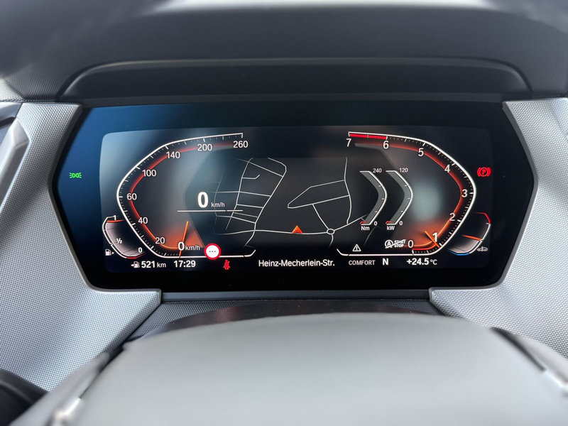 BMW 118 i Advantage Navi Carplay LED Tempomat — photo 9