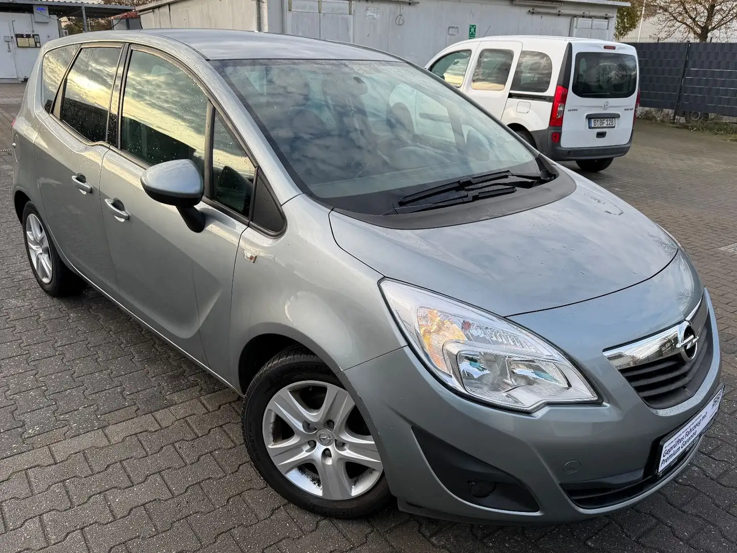 Opel Meriva B Edition Tüv Neu-1 Jahr Garantie Silber - 1