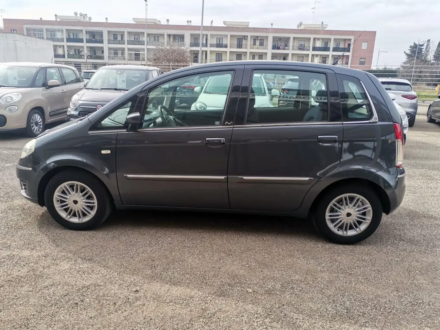 Lancia MUSA 1.3 Multijet 16V 90 CV Oro Grigio - 2