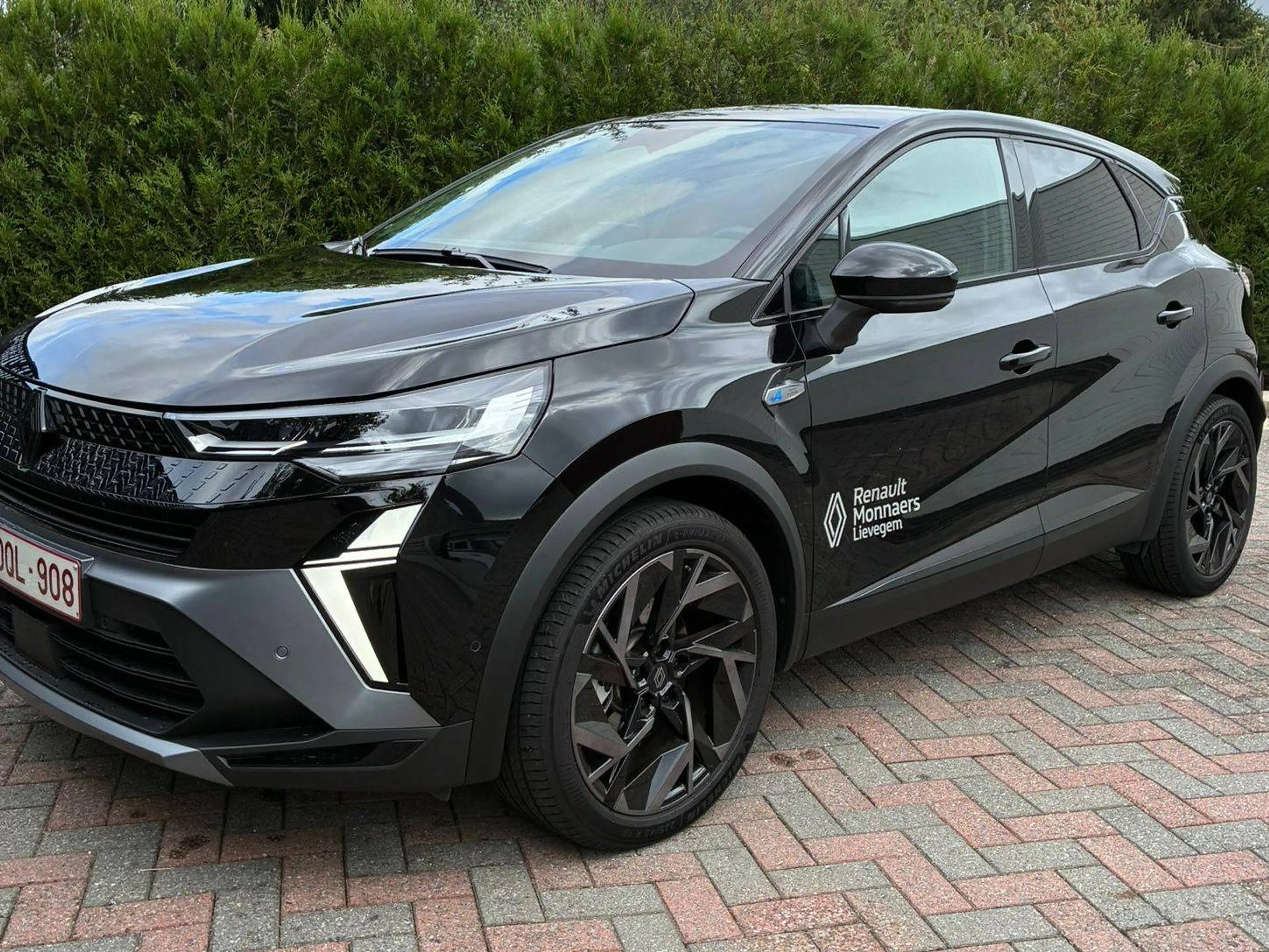 Renault Captur alpine esprit E-tech hybrid