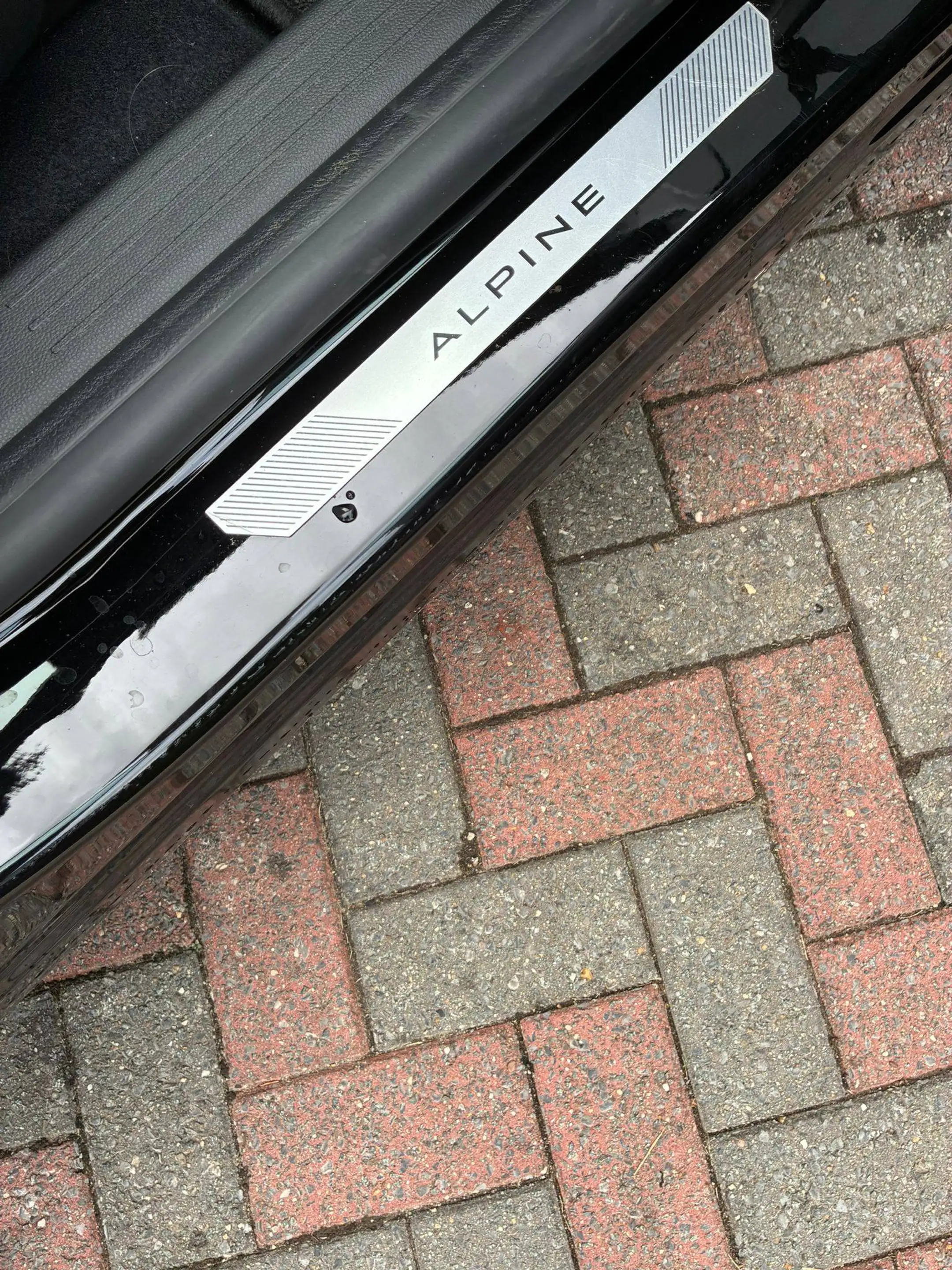 Renault Captur alpine esprit E-tech hybrid — photo 11
