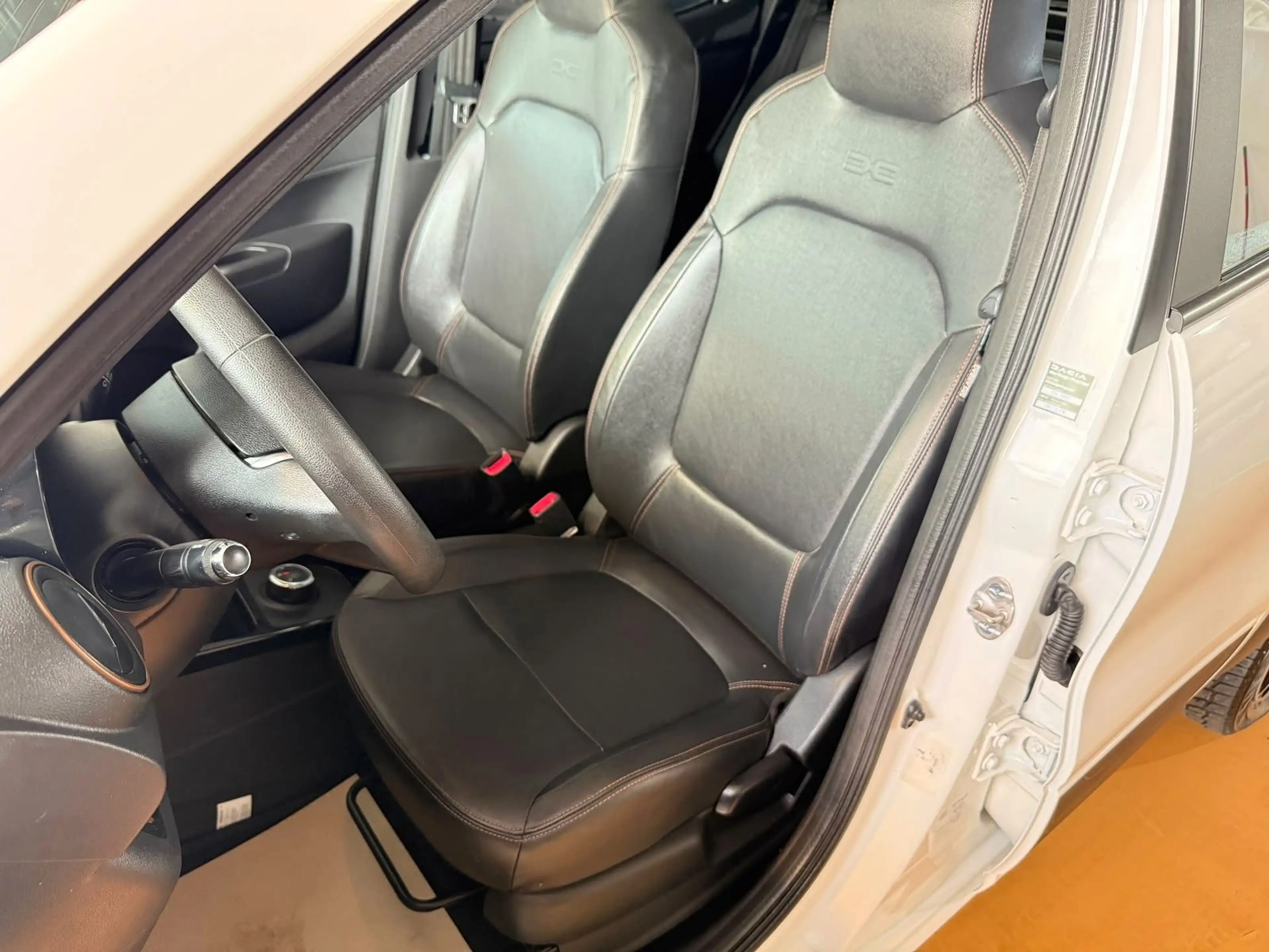 Dacia Spring 65 PS / Extreme Navi / R-Kam. 25Tkm — photo 8