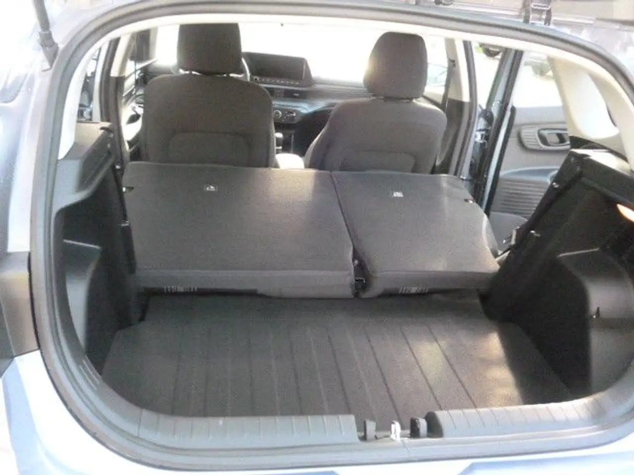 Hyundai i20 KLIMA NAVIGATION KAMERA TEMPOMAT 4x el. FH 16