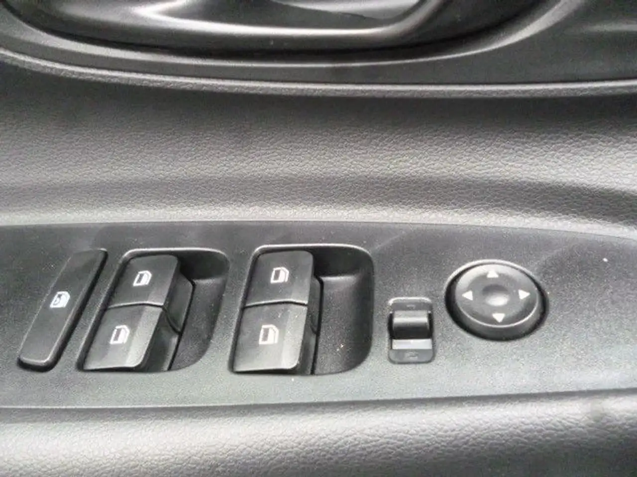 Hyundai i20 KLIMA NAVIGATION KAMERA TEMPOMAT 4x el. FH 11