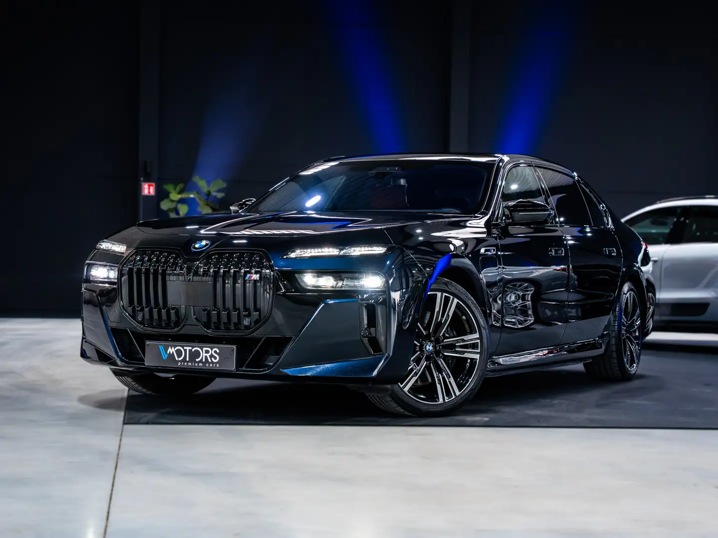 BMW 760 M760e xDrive - Executive Drive Pro - Sky Lounge – Rear Axle Steering – Massage - Soft Close Negro - 1