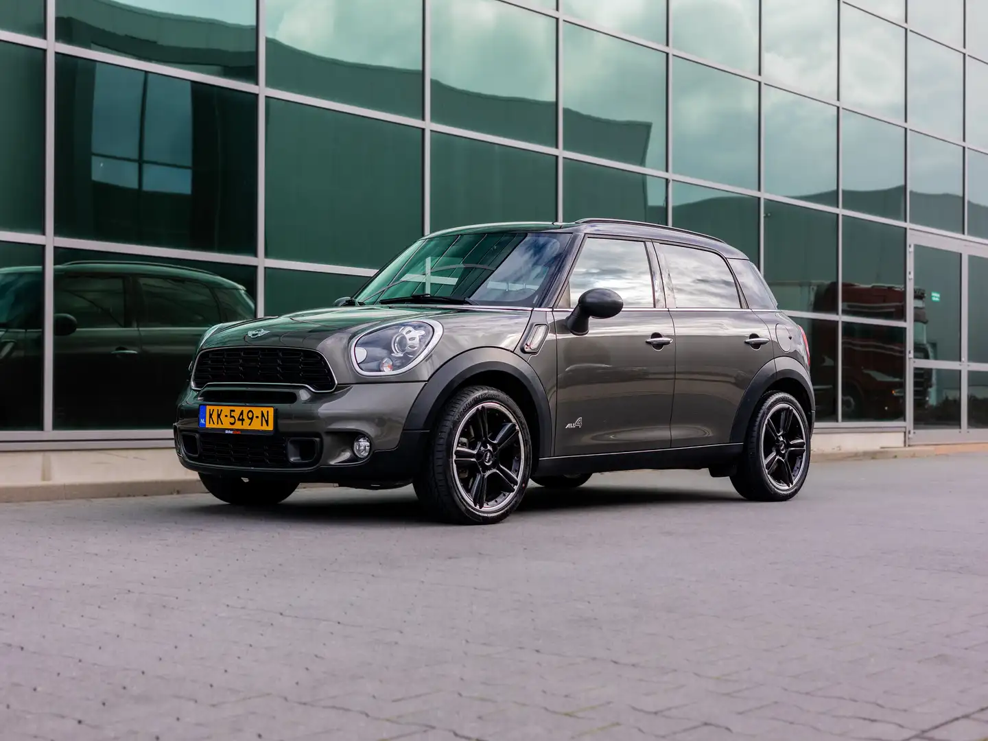 MINI Cooper S Countryman 1.6 Cpr S ALL4 Chili Grijs - 1