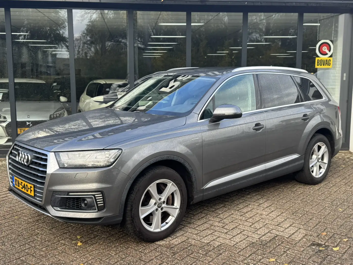 Audi Q7 e-tron 3.0 TDI Quattro Premium*LED*Panorama*AHK* Grey - 2