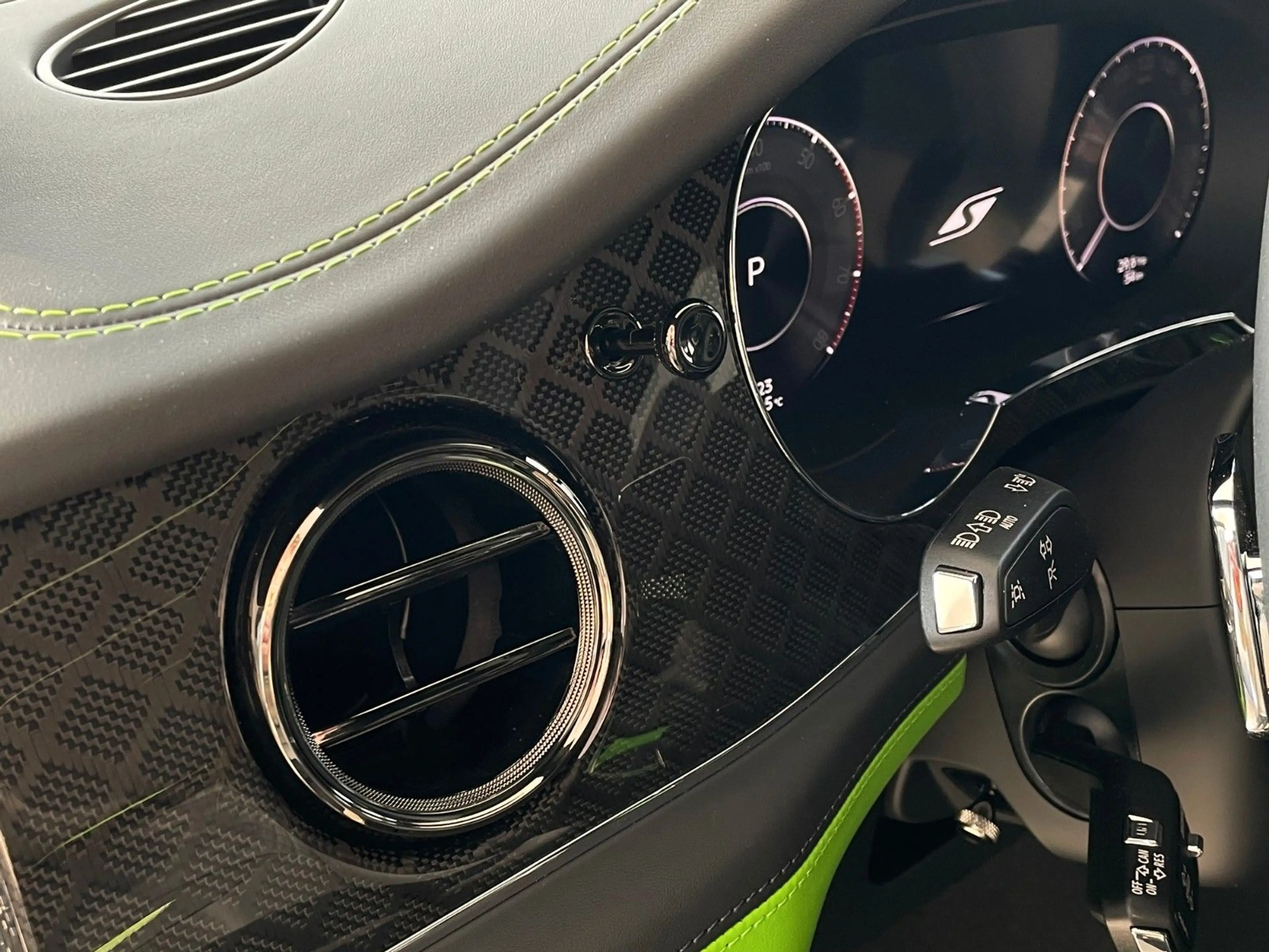 Bentley Bentayga V8 Black Edition - Naim/Parking Heat. — photo 9