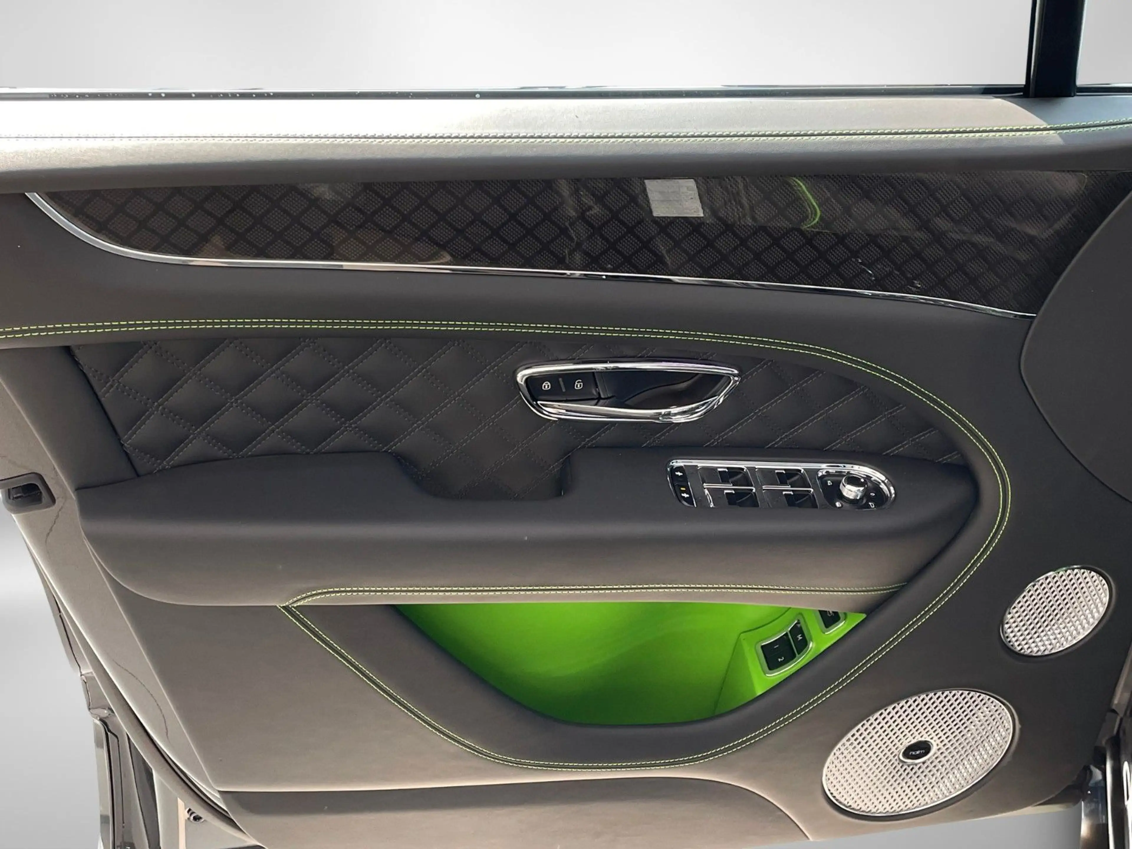 Bentley Bentayga V8 Black Edition - Naim/Parking Heat. — photo 8
