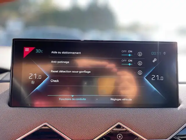 DS Automobiles DS 3 Crossback view 14