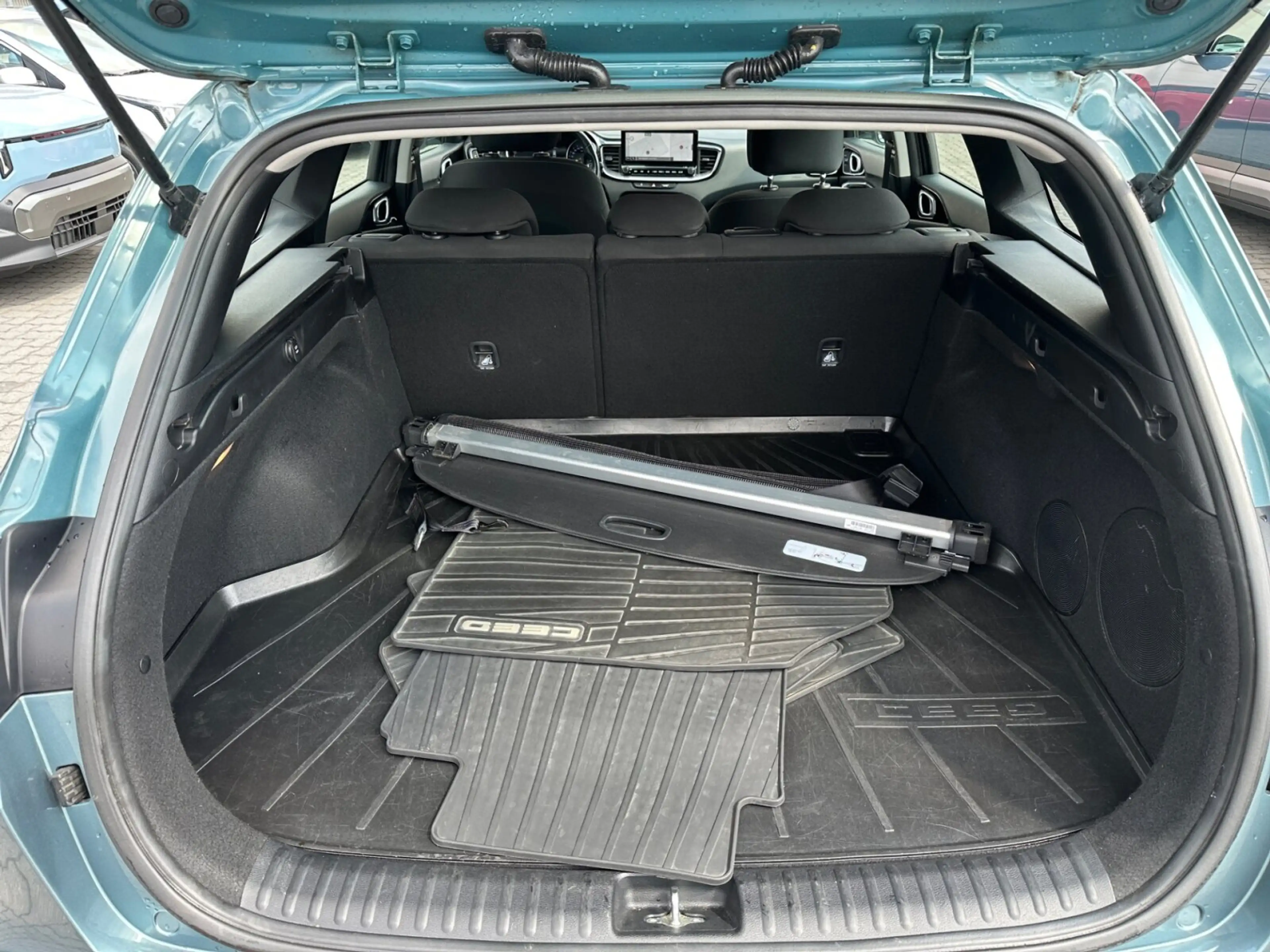 Kia Ceed SW / cee'd SW Ceed Sportswagon 1.6 CRDi Spirit DCT Navi | AHK BC — photo 14