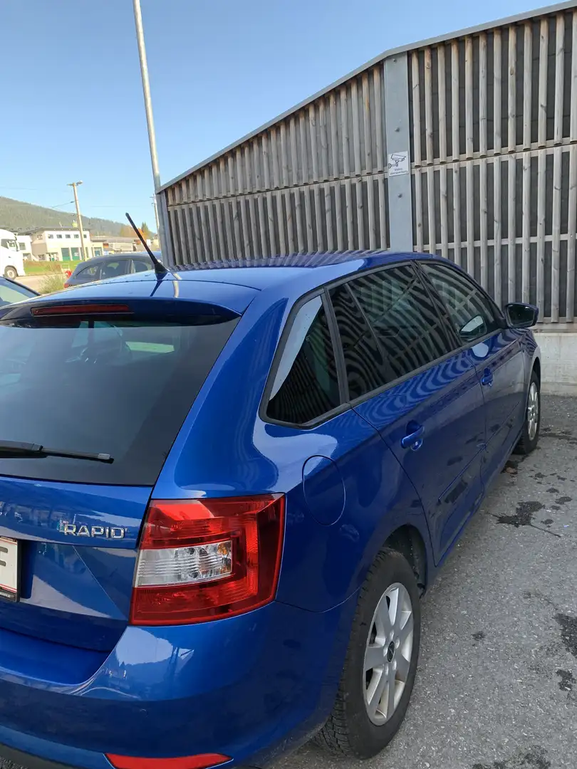 Skoda Rapid/Spaceback Elegance Blau - 2