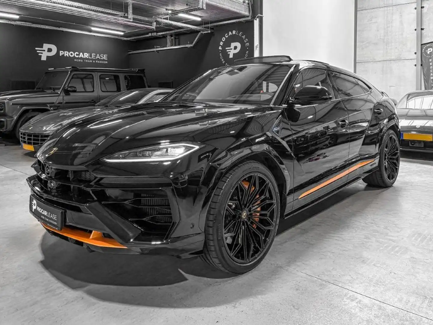 Lamborghini Urus URUS SE/NEW 2025/ STOCK AVAILABLE DIRECTLY Noir - 1