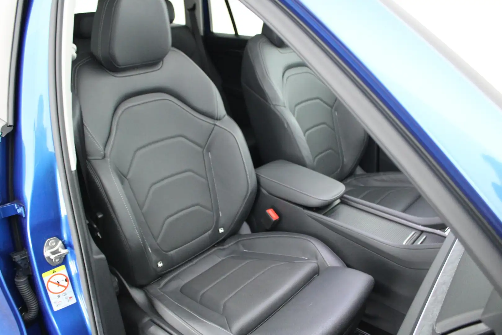 Skoda Kodiaq 1.5 TSI 204pk PHEV Business Edition 360Camera Head Blauw - 2