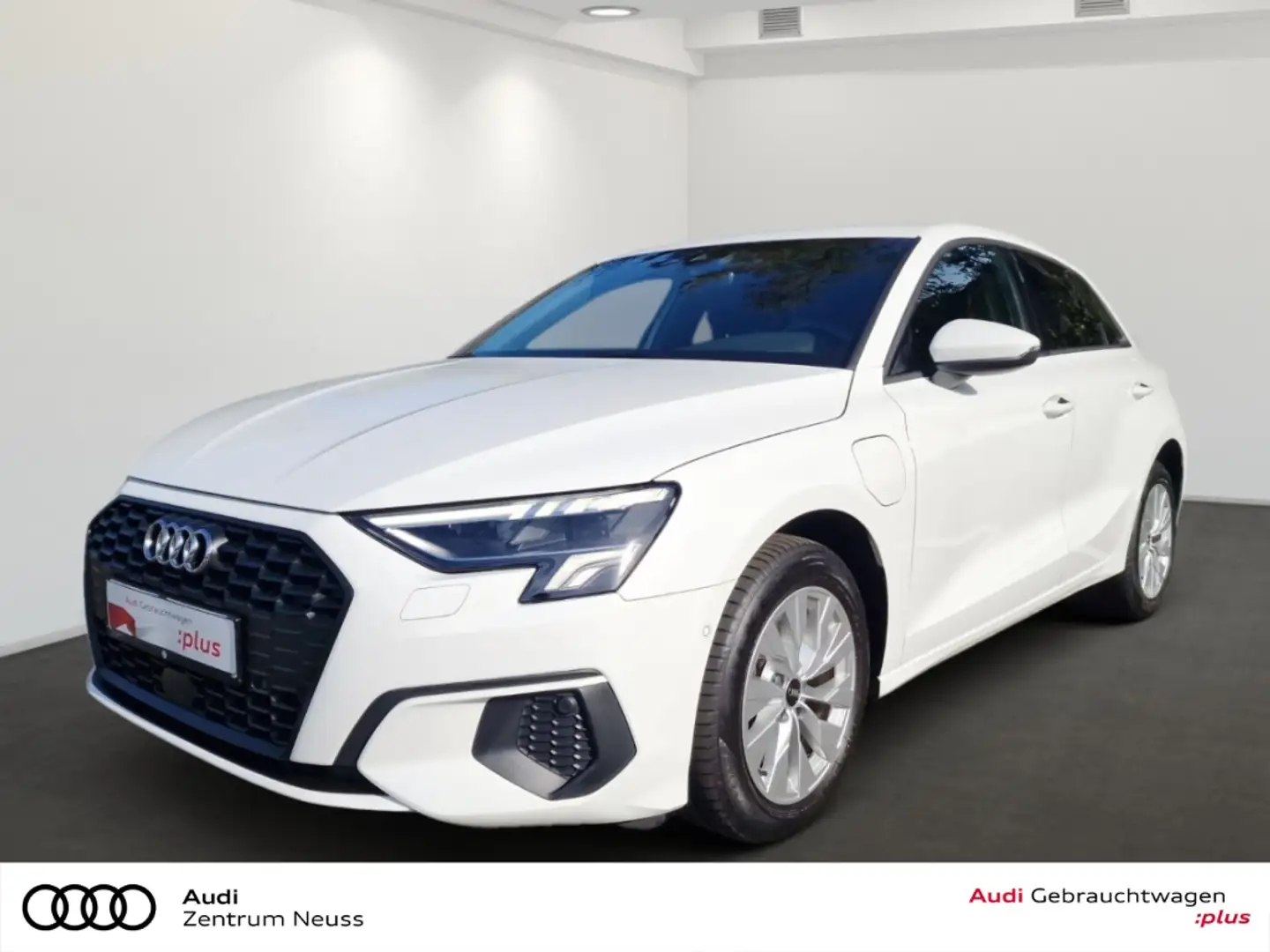 Audi A3 Sportback 40 TFSI e 150(204) kW(PS) tronic S TRONI Weiß - 1