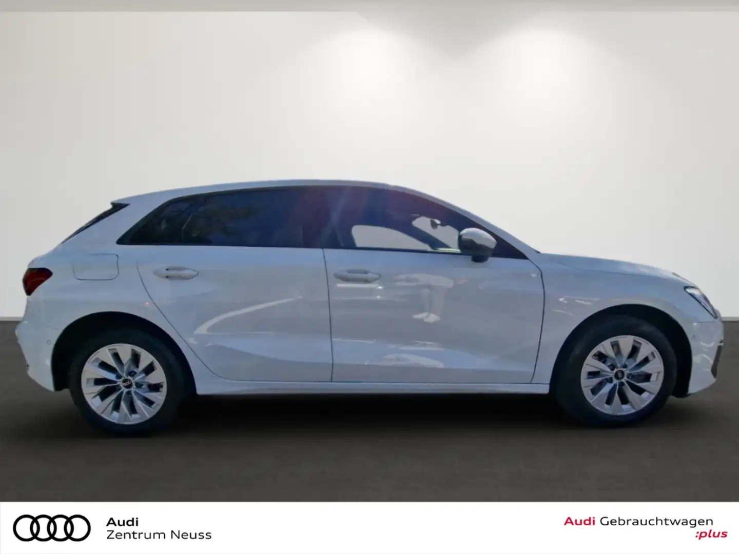 Audi A3 Sportback 40 TFSI e 150(204) kW(PS) tronic S TRONI Weiß - 2