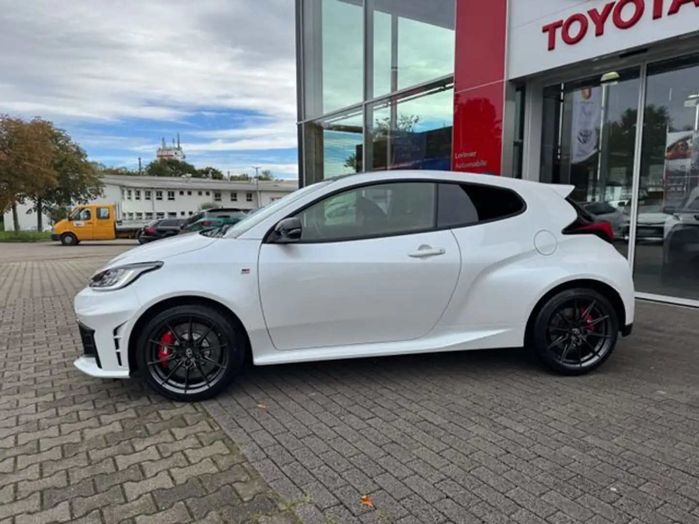 Toyota Yaris GR Yaris HighPerf 1.6l 8AT Weiß - 2