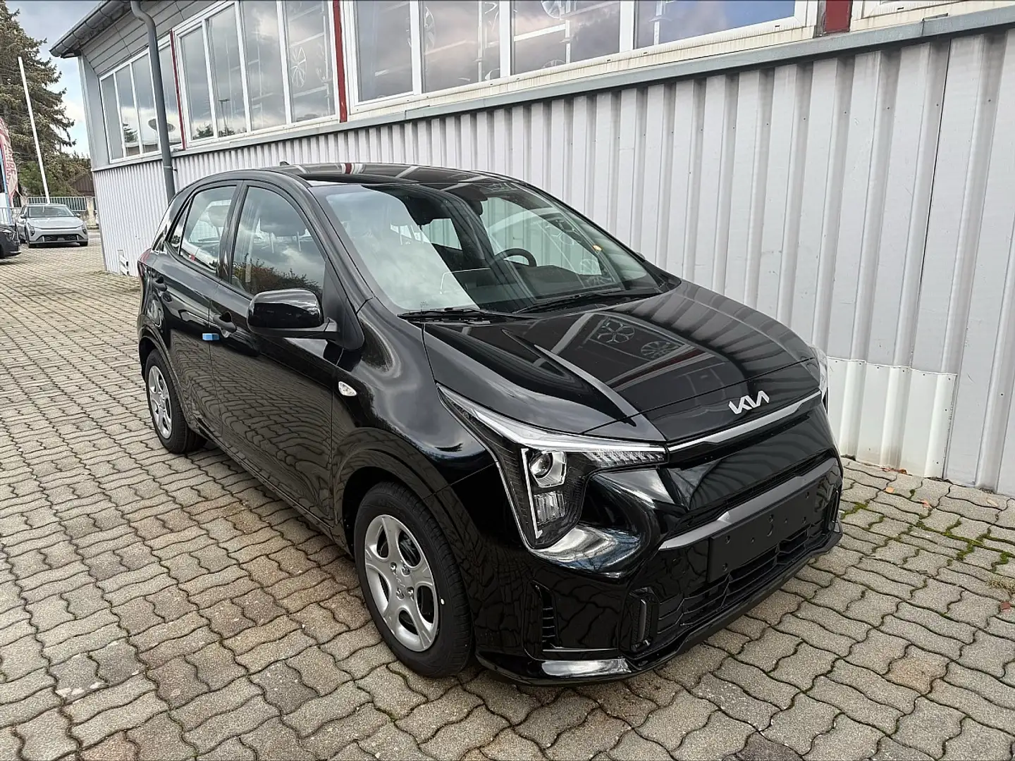 Kia Picanto 1,0 GDI Titan 4 Stz. Schwarz - 1