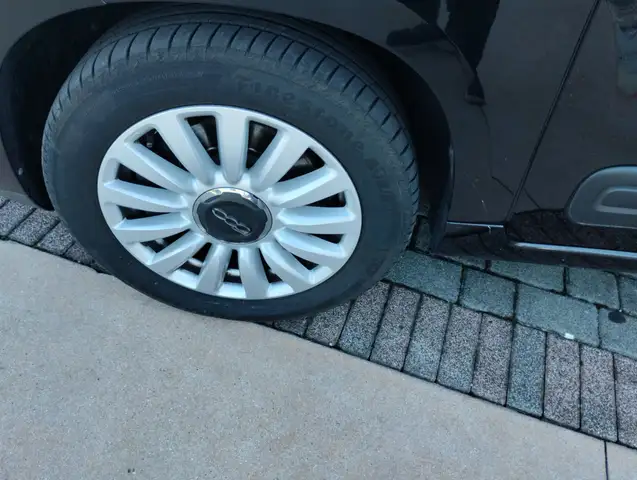 Fiat 500l view 14