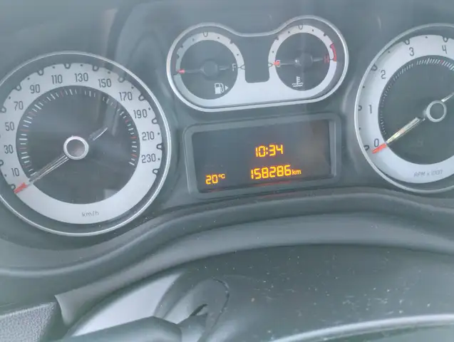 Fiat 500l view 10
